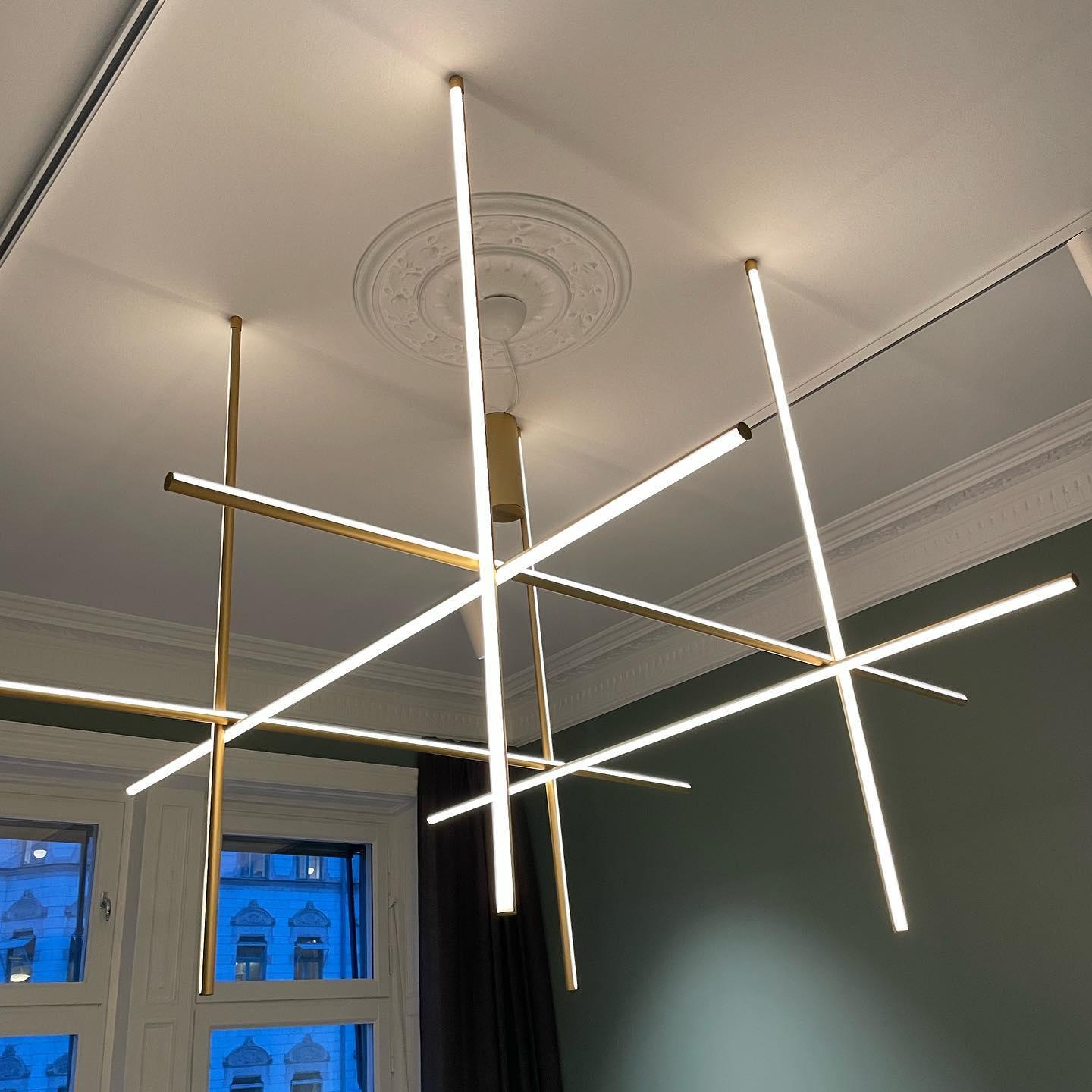 Modern Geometric LED Grid Pendant Light Contemporary Gold and Black Chandelier for Living Room