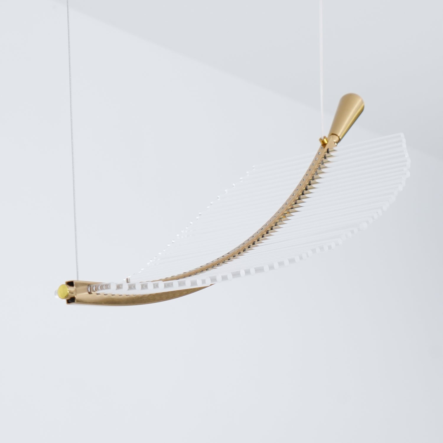 Modern Gold Acrylic Leaf LED Pendant Light Elegant Luxury Chandelier for Dining Room