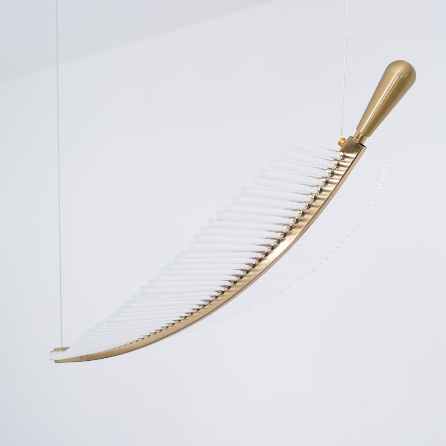 Modern Gold Acrylic Leaf LED Pendant Light Elegant Luxury Chandelier for Dining Room