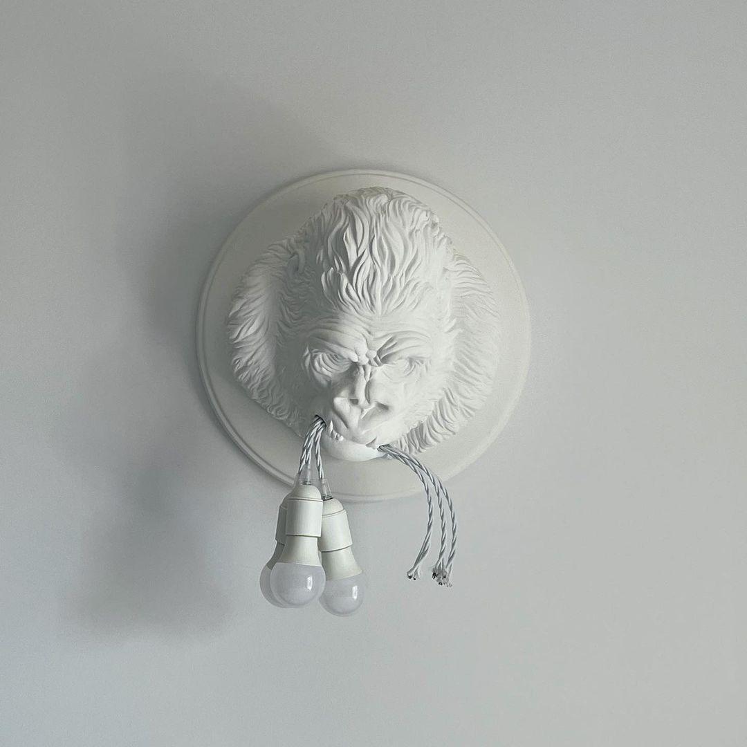 Modern Gorilla Head Wall Sconce Resin Animal Sculpture Three Light Fixture for Indoor Use