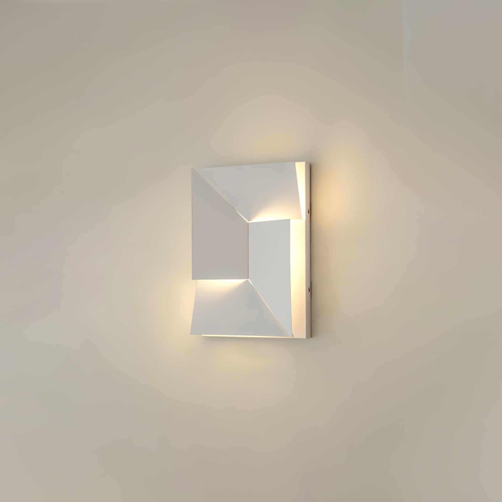 Modern Grand Shadow LED Wall Sconce Aluminum Diffused Indoor Light Matte White