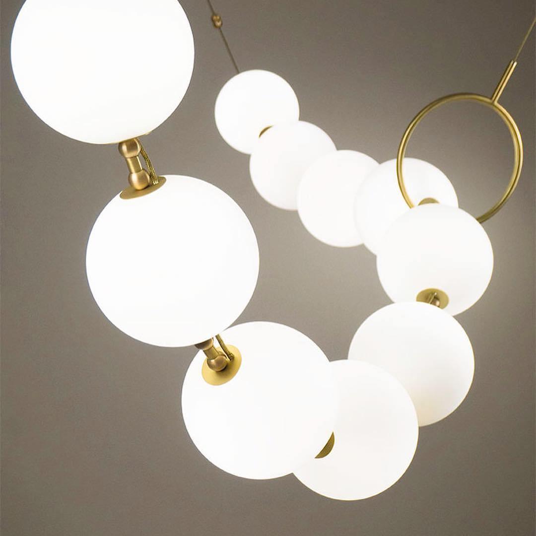 modern-hand-blown-glass-globe-necklace-led-pendant-light-for-living-dining-room
