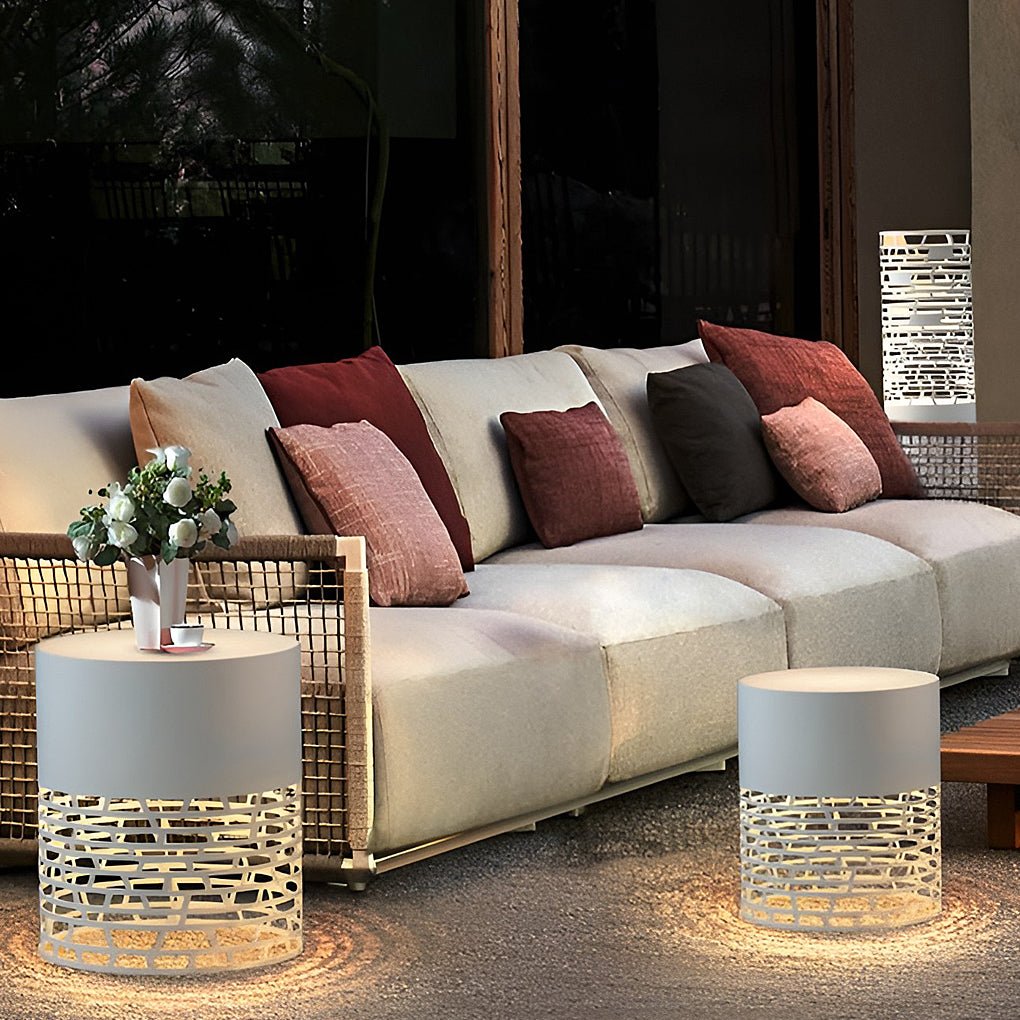 Modern Hollow Design Outdoor Post Light Waterproof Stainless Steel Garden Pedestal Lamp