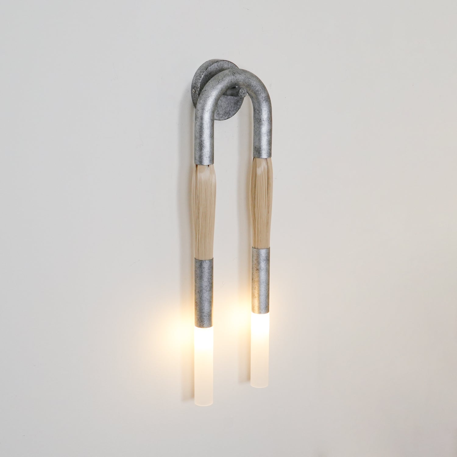 Modern Horsehair Tassel Wall Lamp with G9 LED Sconce and Elegant Glass Shade