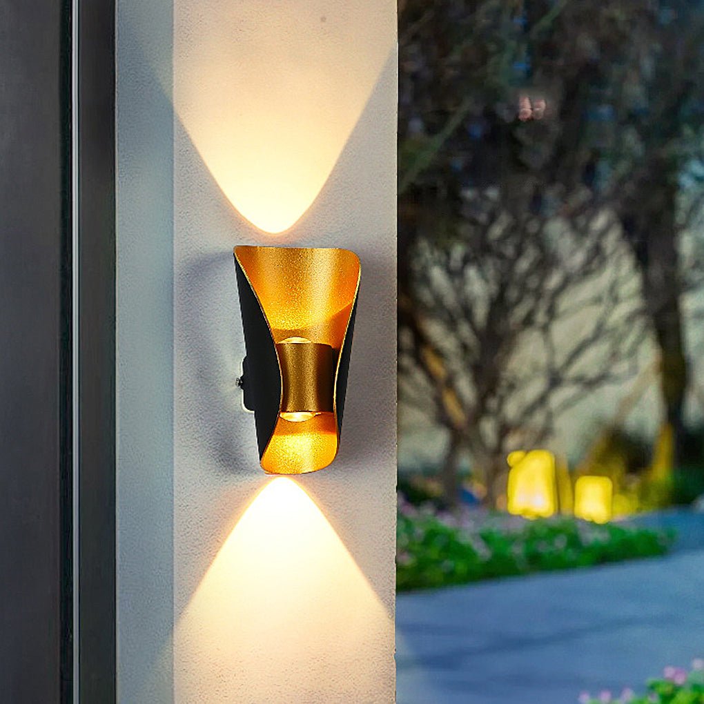 Modern IP65 Waterproof LED Up and Down Outdoor Wall Sconce for Garden and Porch Lighting