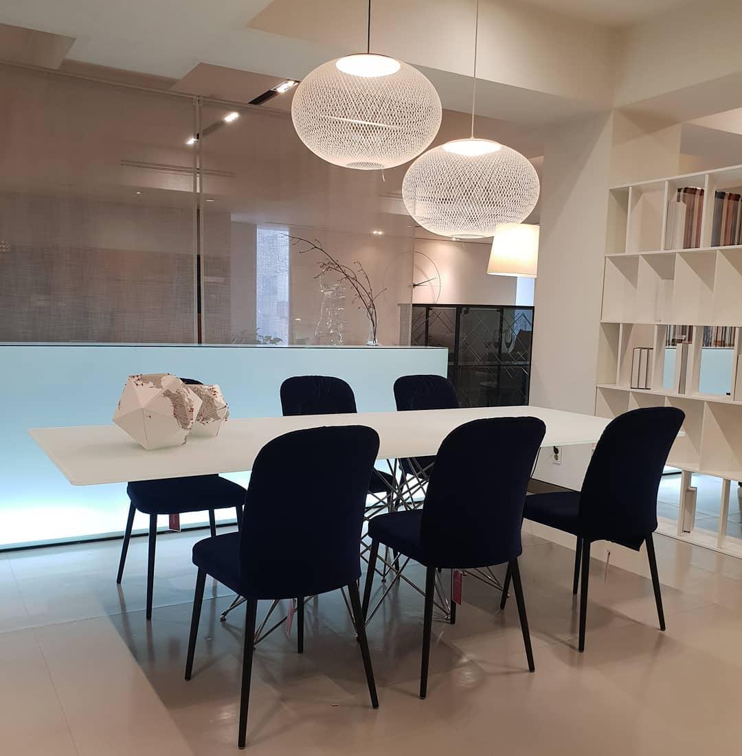 Modern Latticed Metal Mesh Pendant Light with Integrated LED for Living Room and Dining Areas