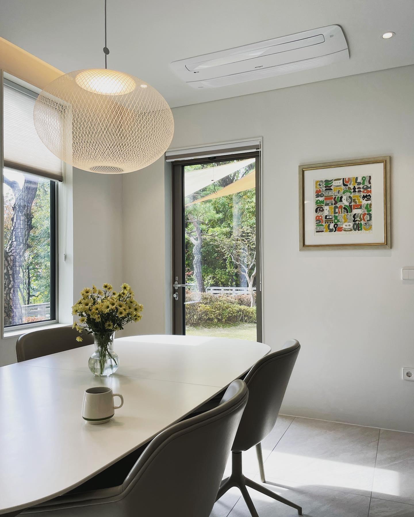 Modern Latticed Metal Mesh Pendant Light with Integrated LED for Living Room and Dining Areas