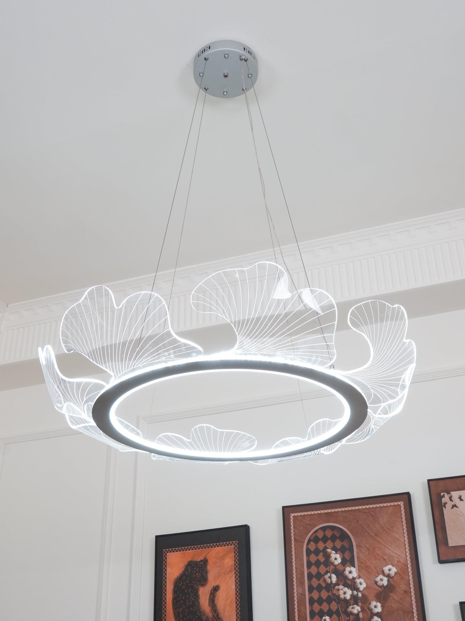 Modern Leaf Shaped LED Chandelier Gold Scallop Edge Pendant Lighting for Living Room