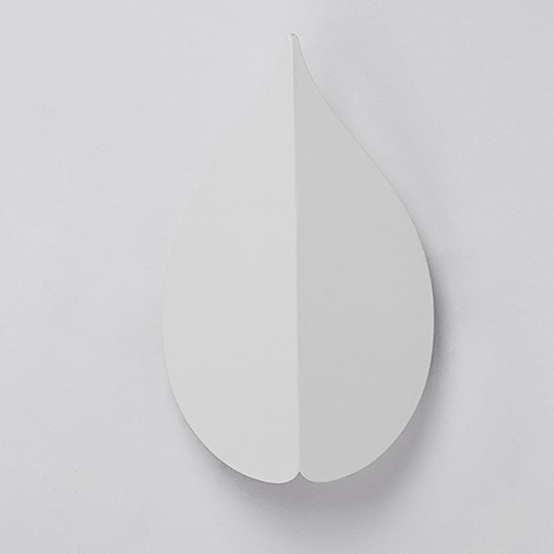 Modern Leaf Shaped LED Wall Sconce Minimalist Acrylic Iron Light for Living Room Bedroom