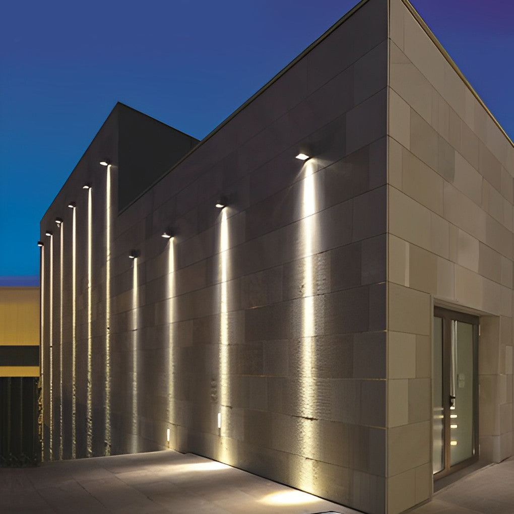 Modern LED Outdoor Wall Spotlight Waterproof IP65 Exterior Architectural Wall Washer Lamp 24W