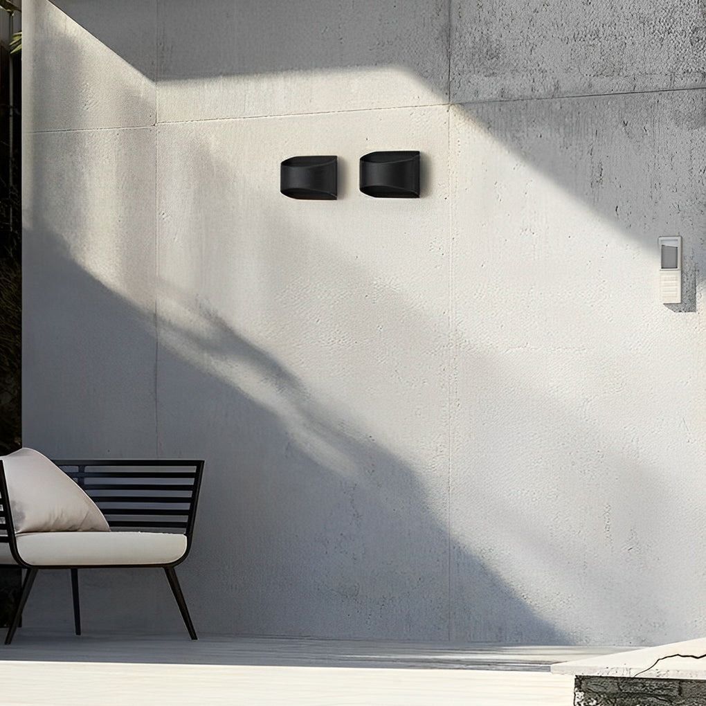 Modern LED Up and Down Outdoor Wall Sconce Waterproof Exterior Porch Lamp in Aluminum