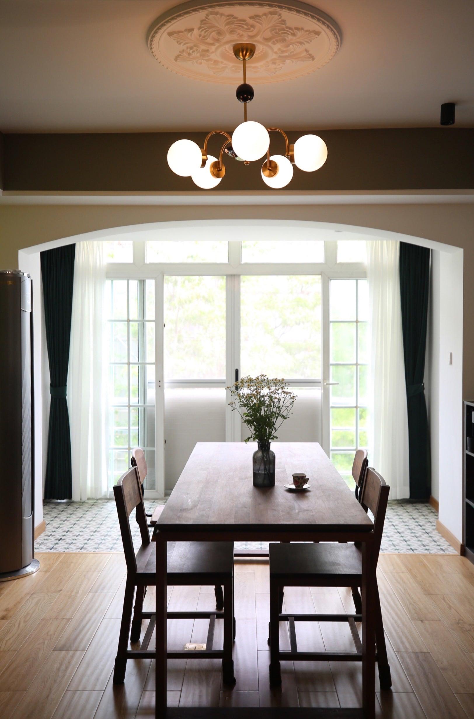 modern-mid-century-glass-globe-chandelier-with-metal-rod-frame-and-white-opal-shades