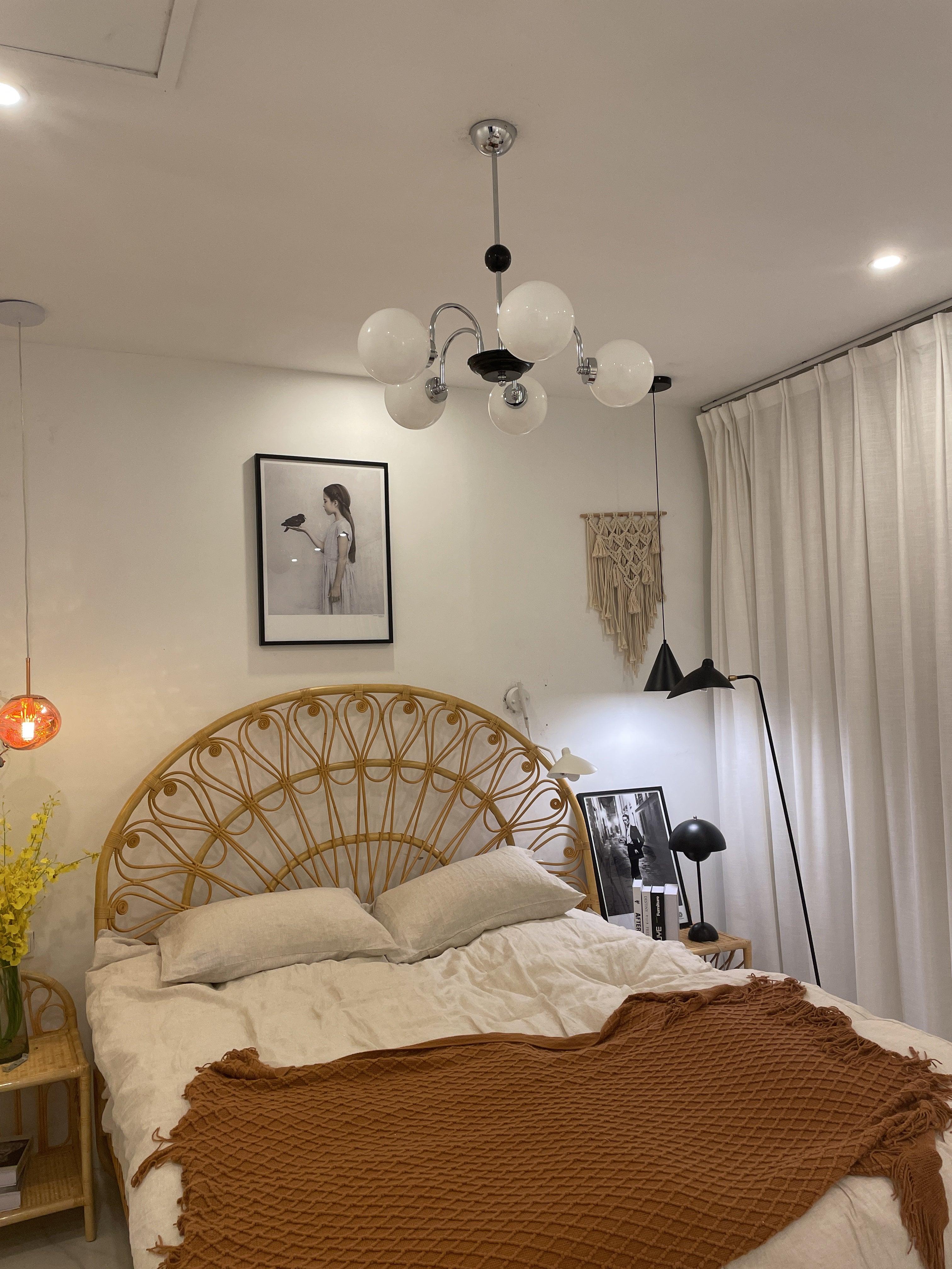 modern-mid-century-glass-globe-chandelier-with-metal-rod-frame-and-white-opal-shades