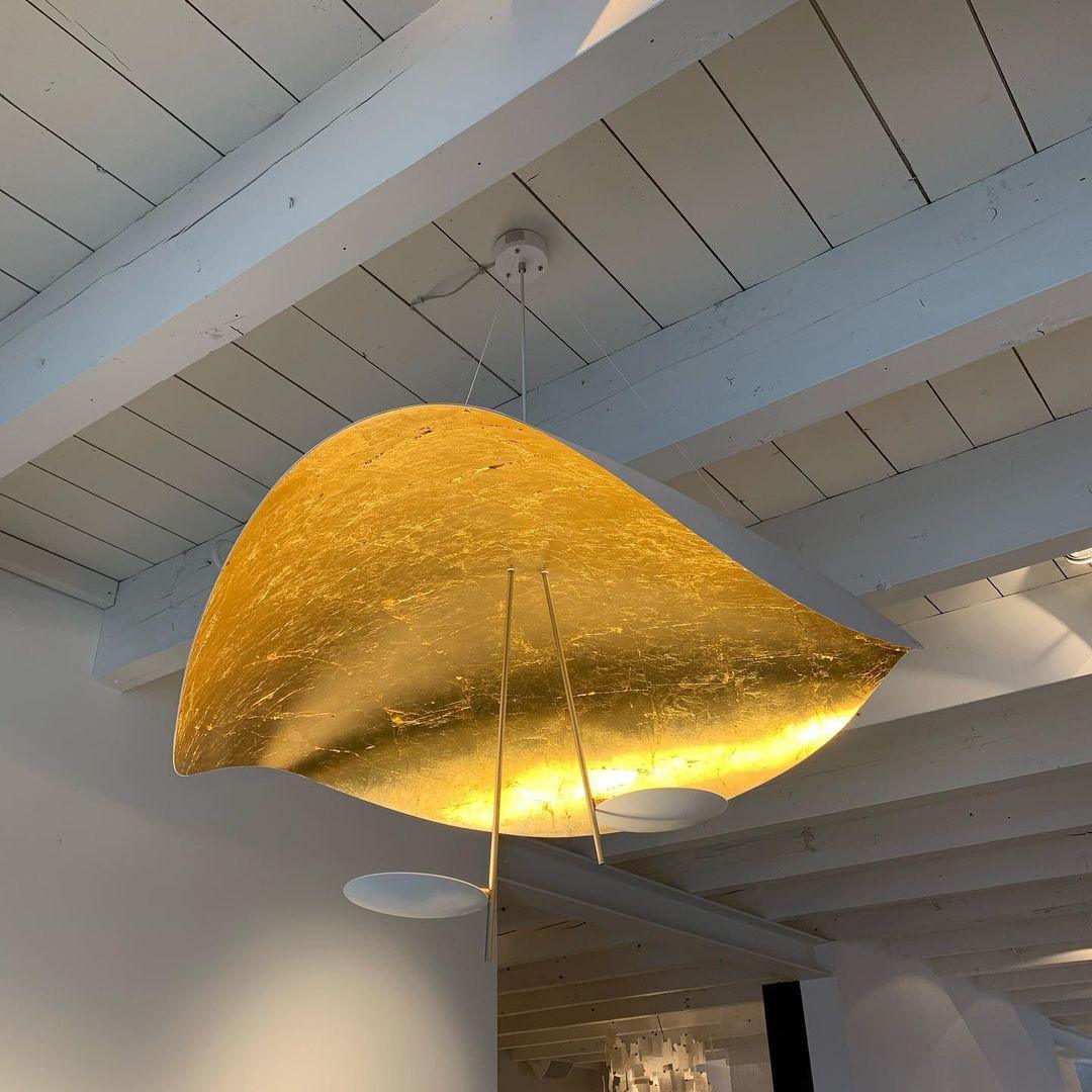 Modern Minimalist Giorgio Curving Disc LED Pendant Light with Adjustable Hanging Height