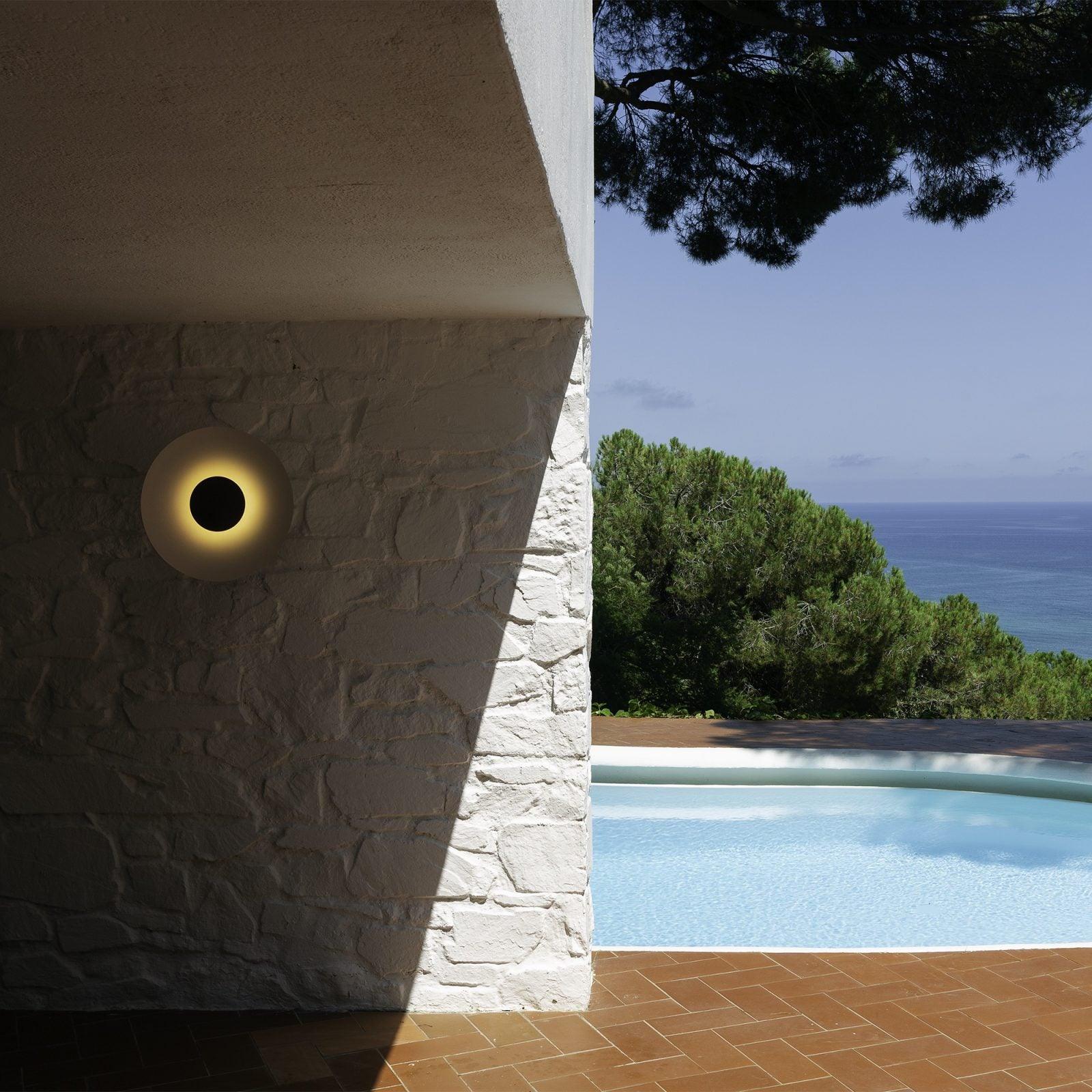 Modern Minimalist Round Metal Disc LED Wall Sconce for Indirect Interior Lighting