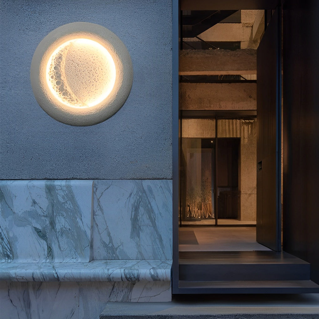 Modern Moon Shaped Outdoor LED Wall Sconce Waterproof Exterior Porch Lighting Concrete Garden Lamp