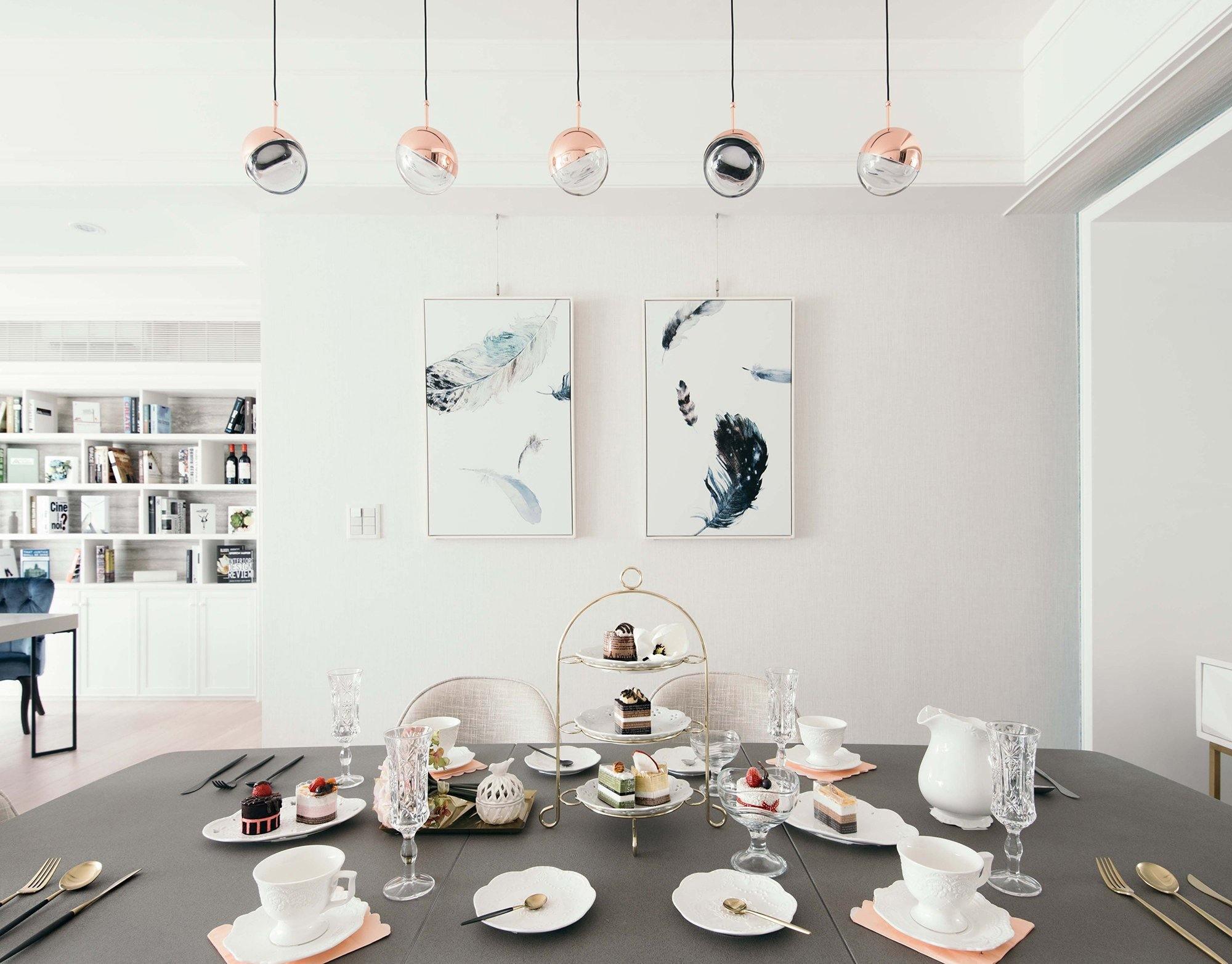 Modern Multi Head Glass Sphere LED Pendant Light for Restaurant and Home Decor