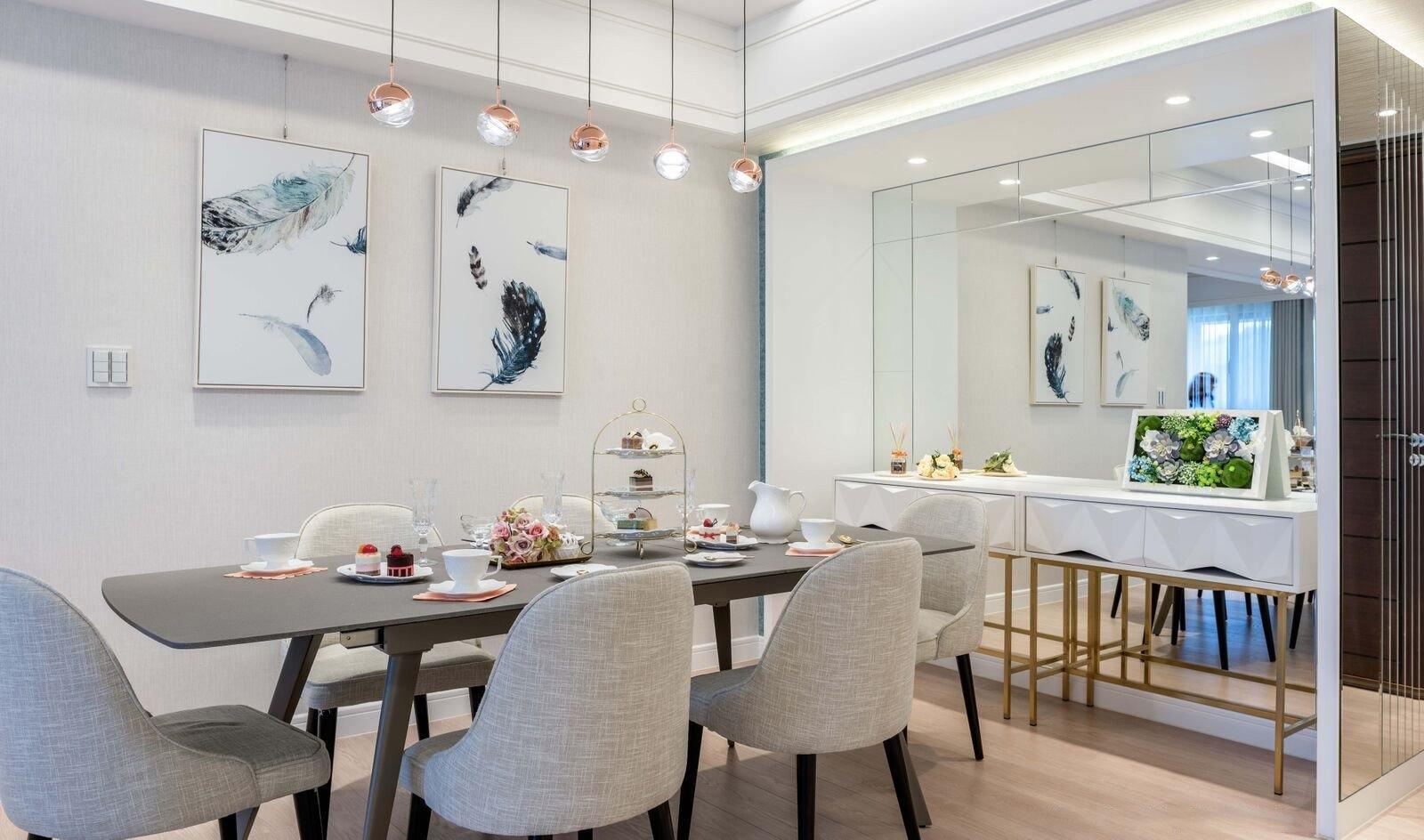Modern Multi Head Glass Sphere LED Pendant Light for Restaurant and Home Decor