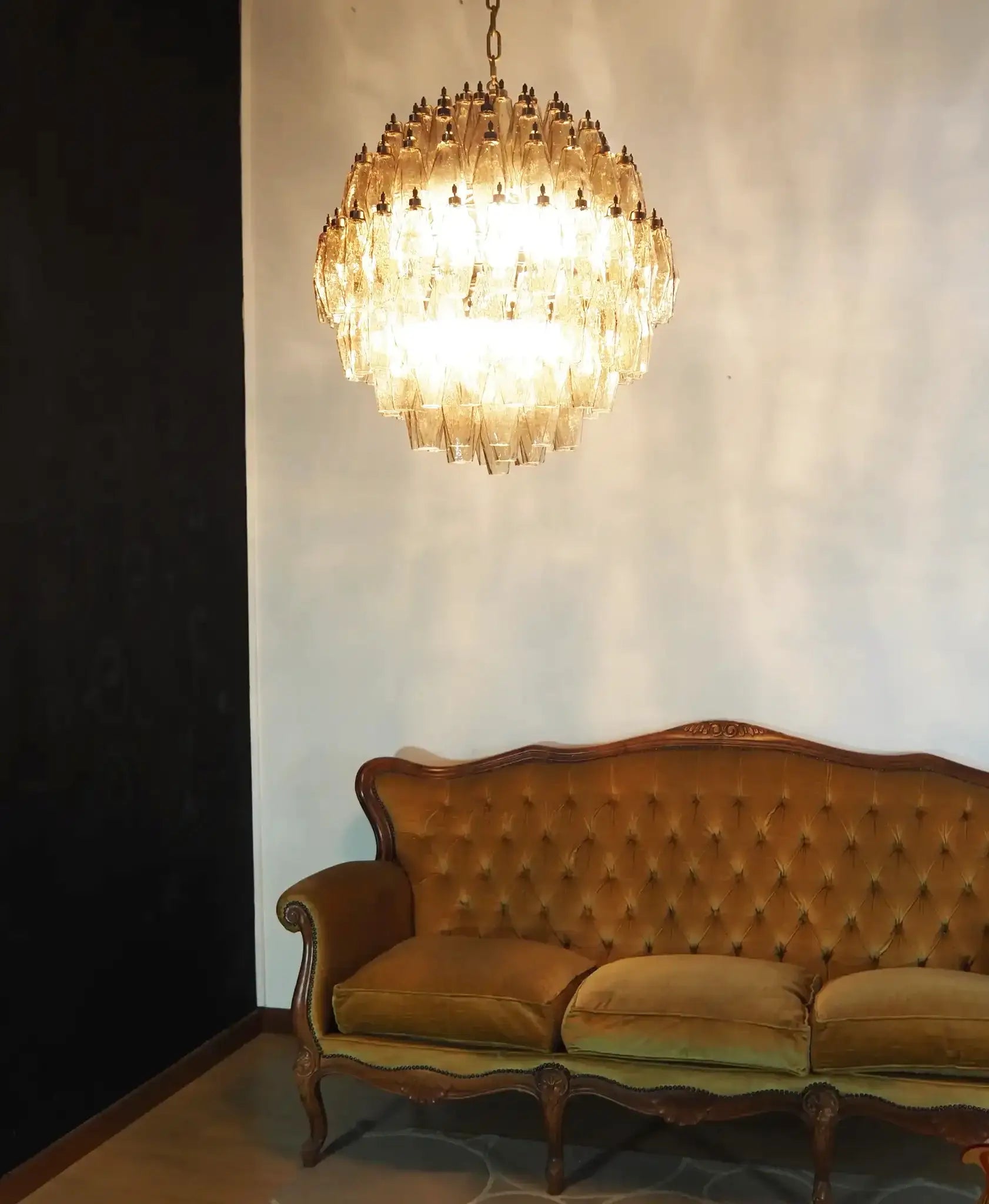 modern-murano-poliedri-smoked-glass-globe-chandelier-lighting-for-luxury-interiors