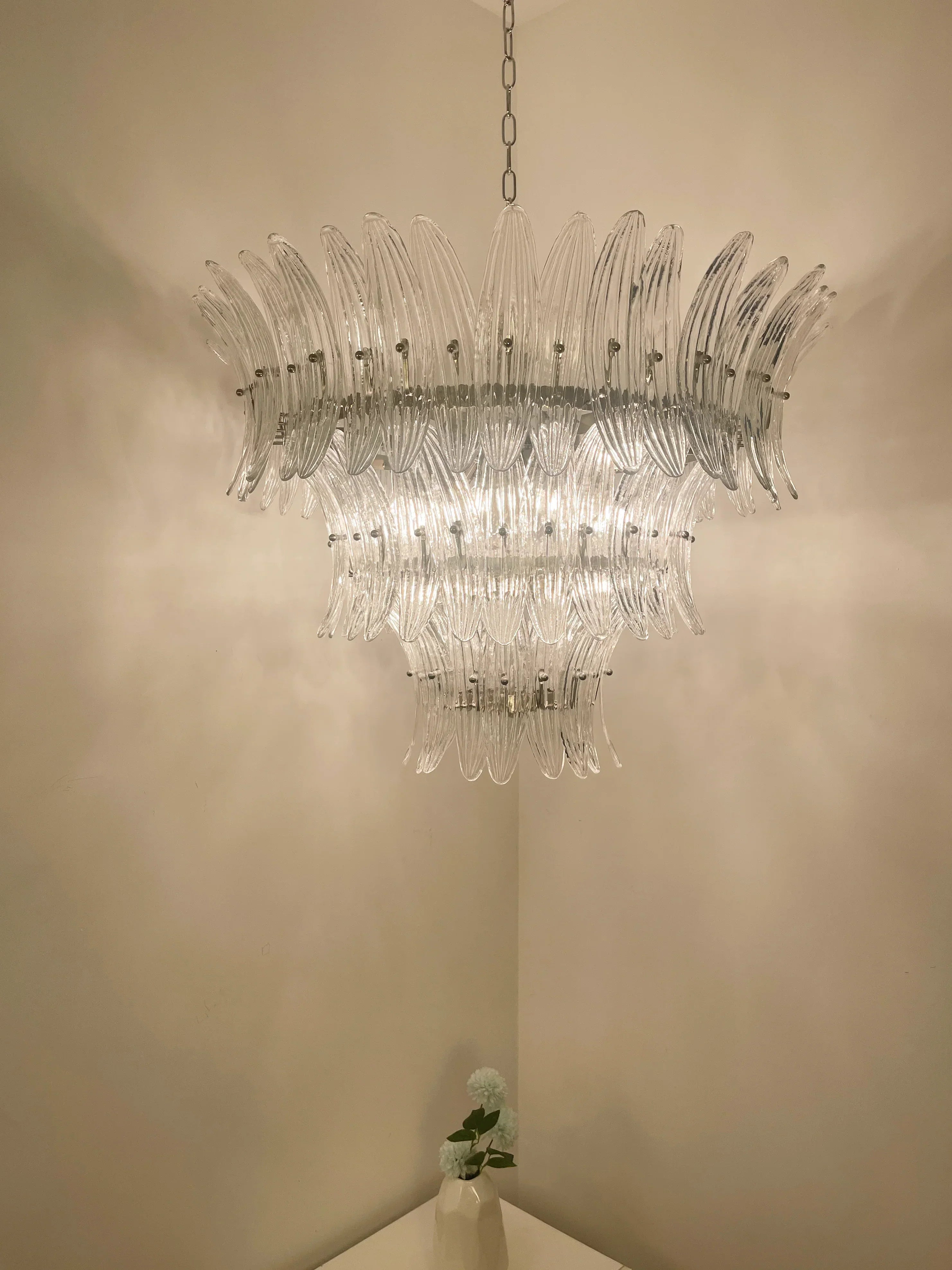 modern-murano-style-palm-leaf-glass-chandelier-with-hand-blown-discs