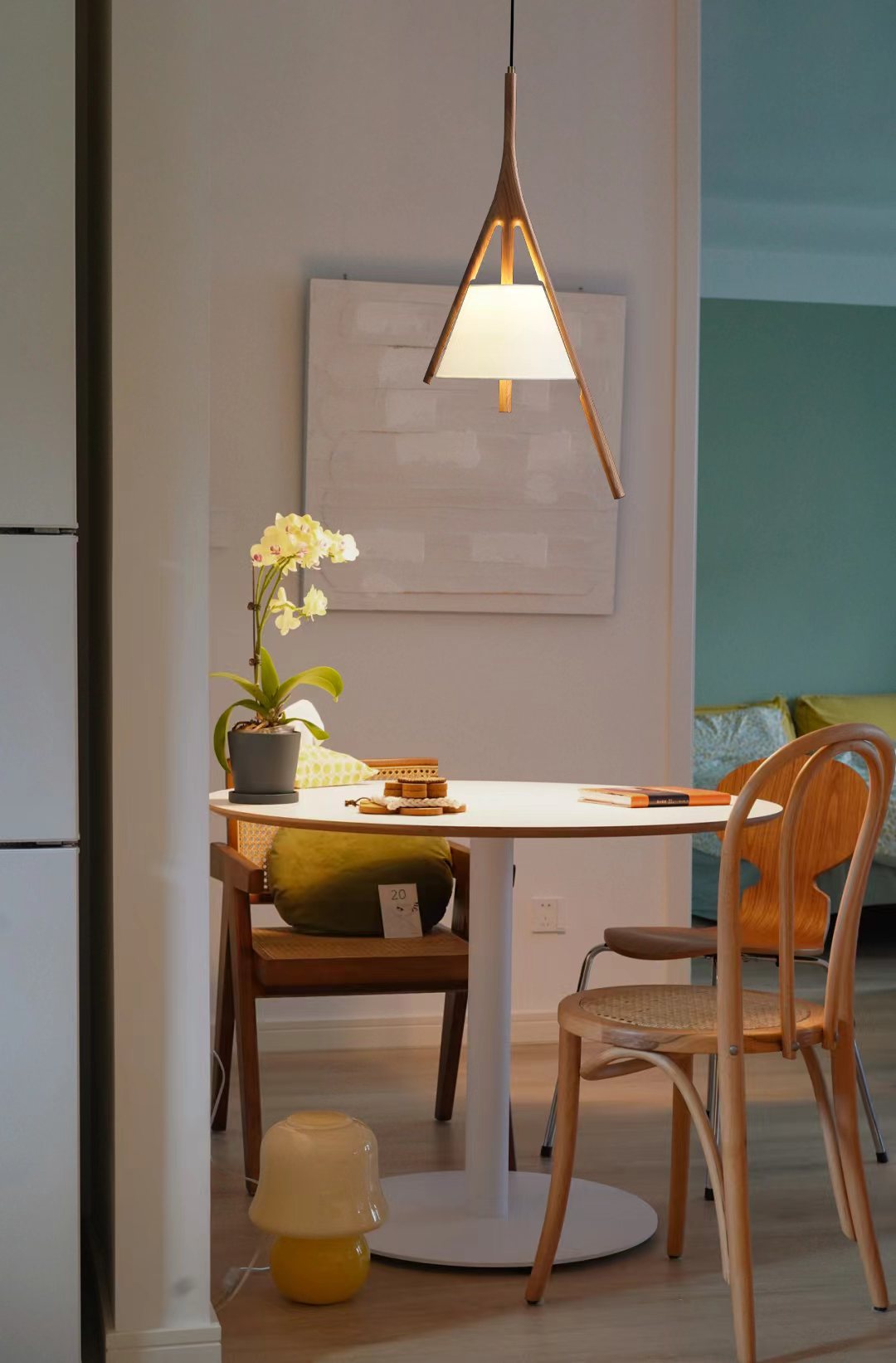 Modern Nanzhi Solid Wood Geometric Triangular LED Pendant Light for Dining and Living Areas