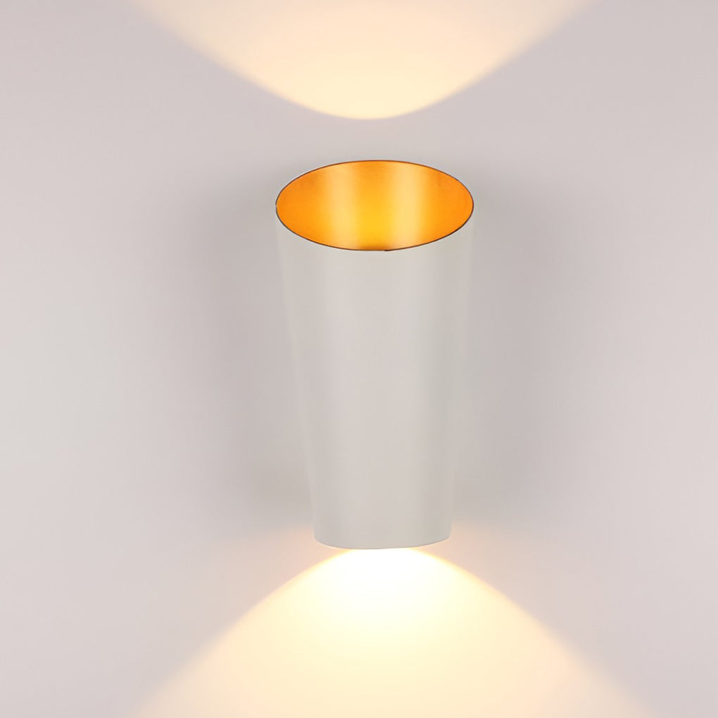 Modern Nordic Waterproof 10W LED Cylindrical Up and Down Outdoor Wall Sconce for Porch and Garden