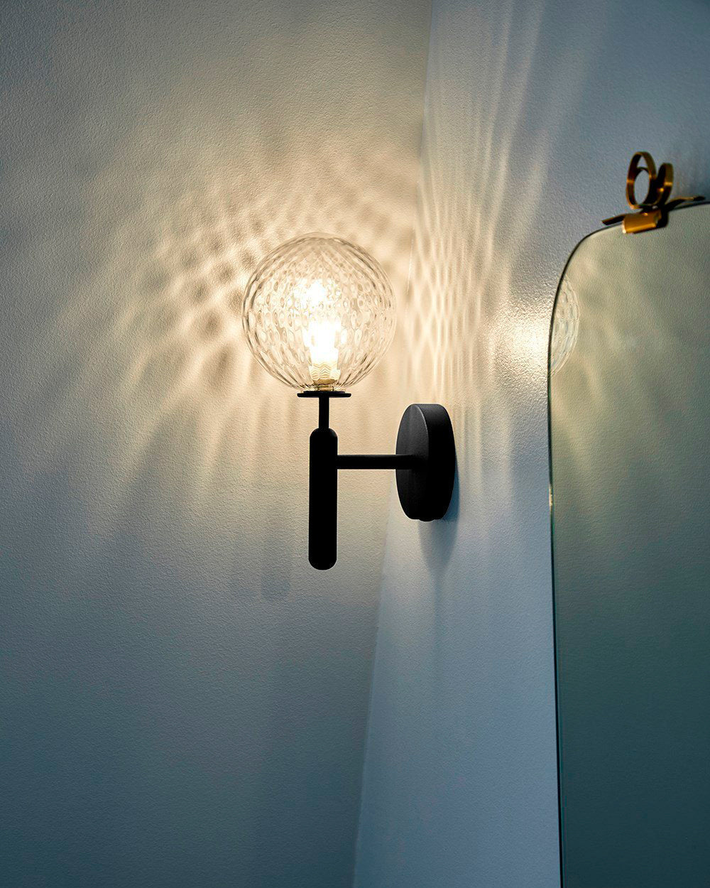 Modern Nordica Glass Bracket Wall Lamp Elegant Nordic Design Brass Indoor Sconce