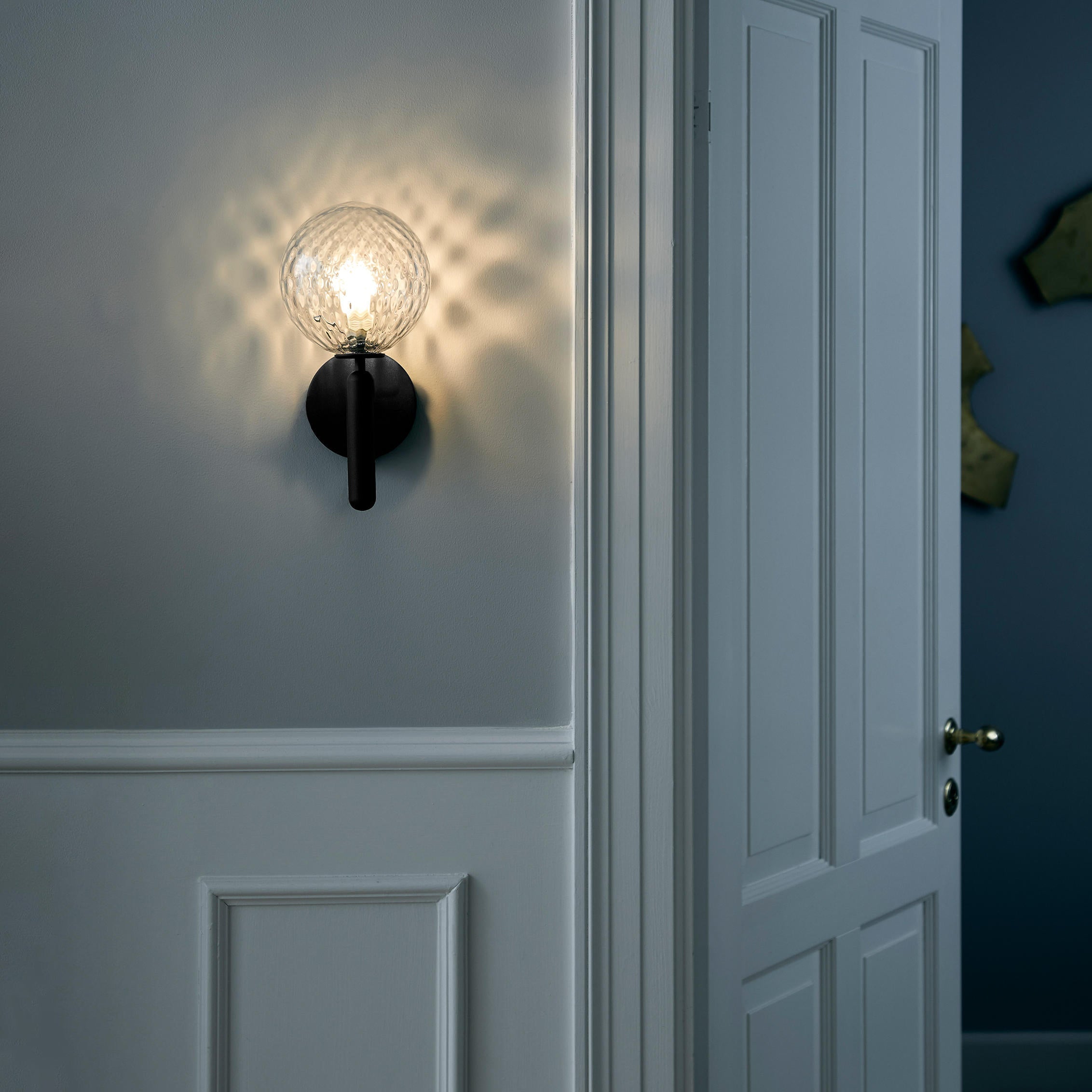 Modern Nordica Glass Bracket Wall Lamp Elegant Nordic Design Brass Indoor Sconce