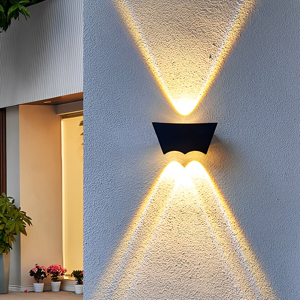 Modern Outdoor LED Up and Down Wall Sconce IP67 Waterproof Black Aluminum Exterior Porch Light