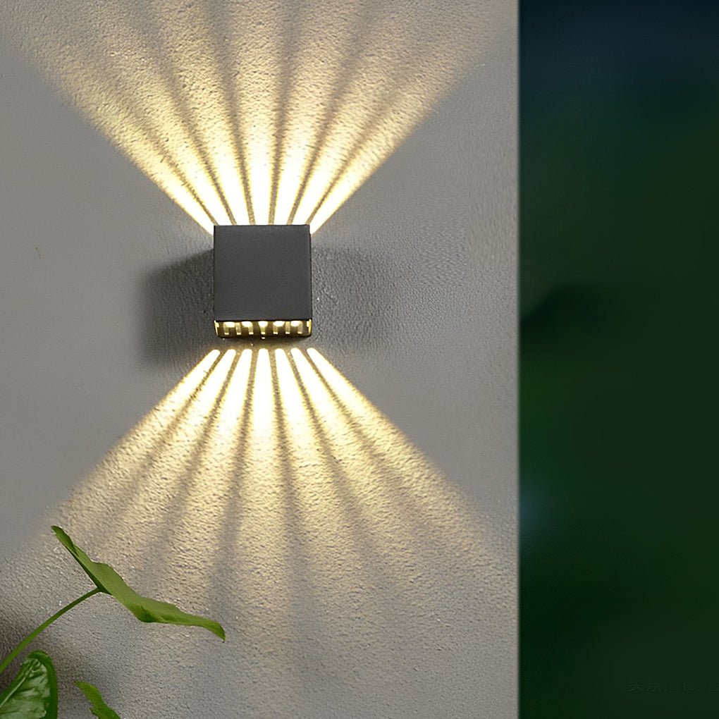 Modern Outdoor LED Wall Sconce Up and Down Light IP65 Waterproof Aluminum Exterior Lamp for Porch and Garden