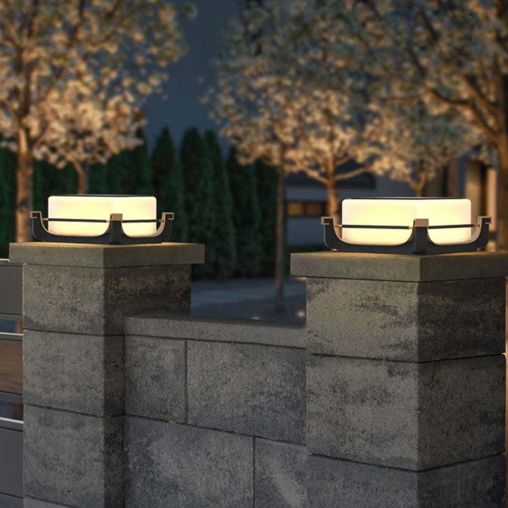 Modern Outdoor Solar Deck Post Lights Waterproof LED Fence Cap Lighting for Patio and Gate