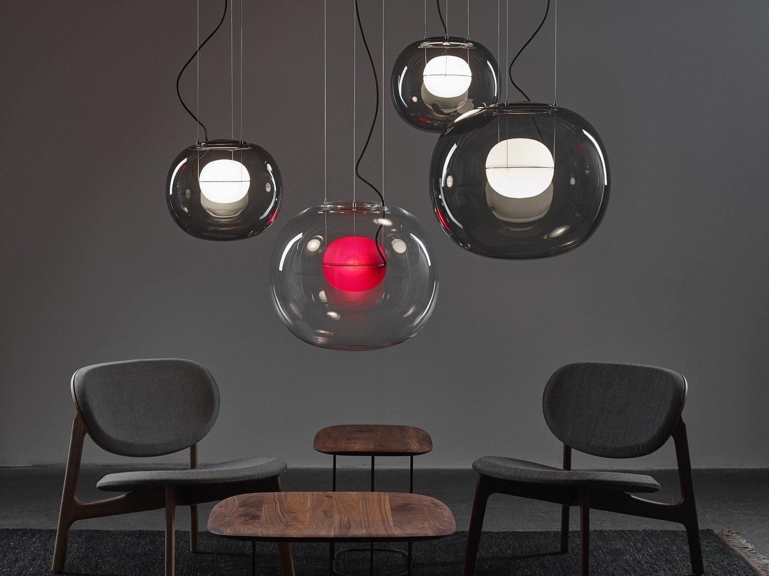modern-pearl-sphere-pendant-lamp-with-matte-inner-core-and-clear-glass-shade