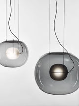 modern-pearl-sphere-pendant-lamp-with-matte-inner-core-and-clear-glass-shade