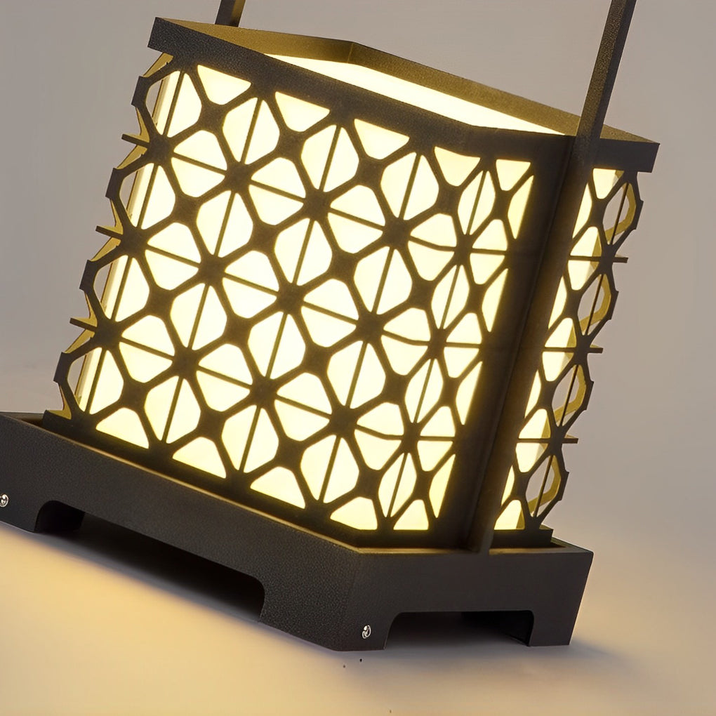 Modern Retro Solar Powered Outdoor Lantern Waterproof LED Lawn Light with Portable Handle