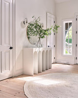Modern Round Alabaster LED Wall Sconce Elegant Stone Wall Lamp for Interior Living Spaces