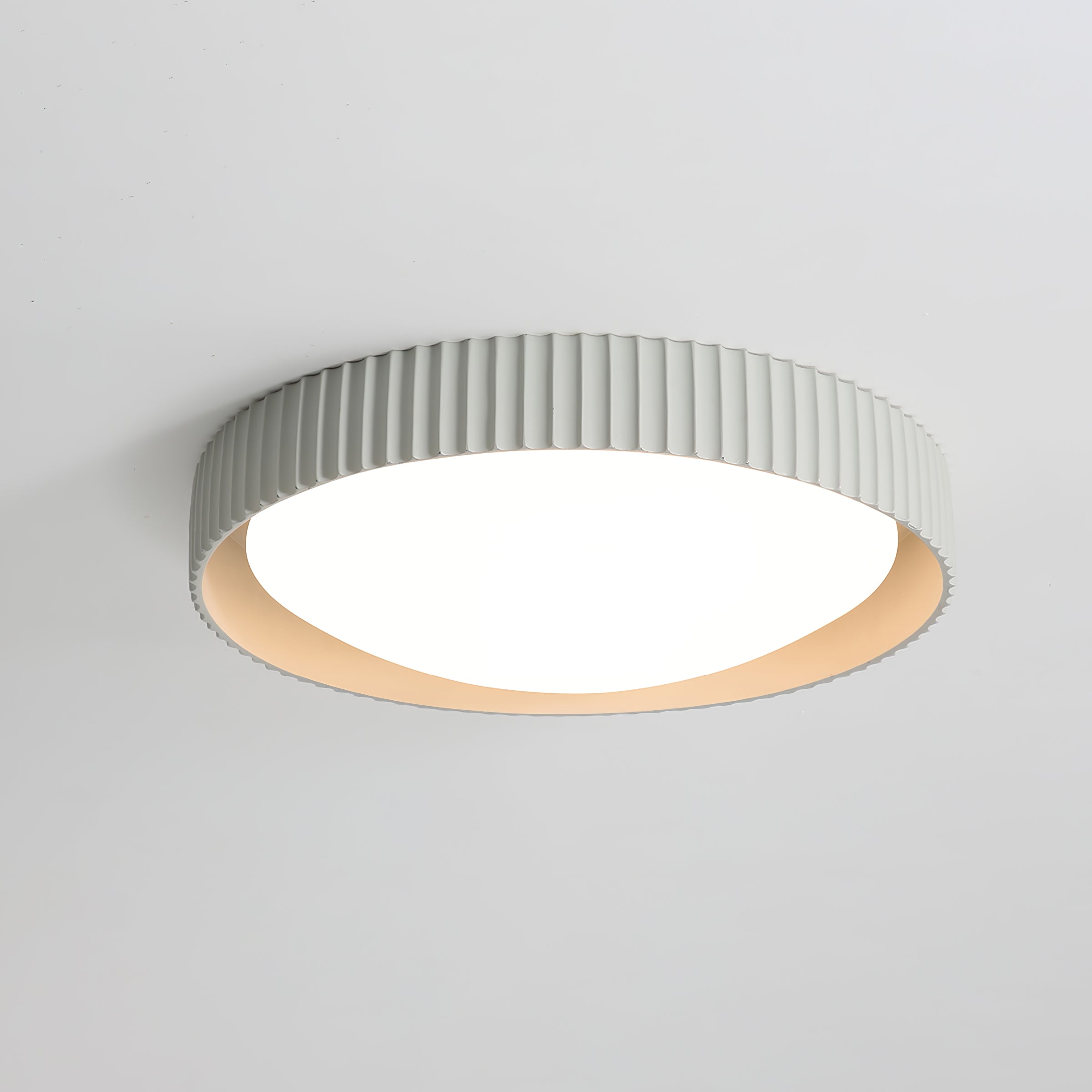 modern-round-ribbed-acrylic-led-ceiling-flush-mount-light-with-resin-frame