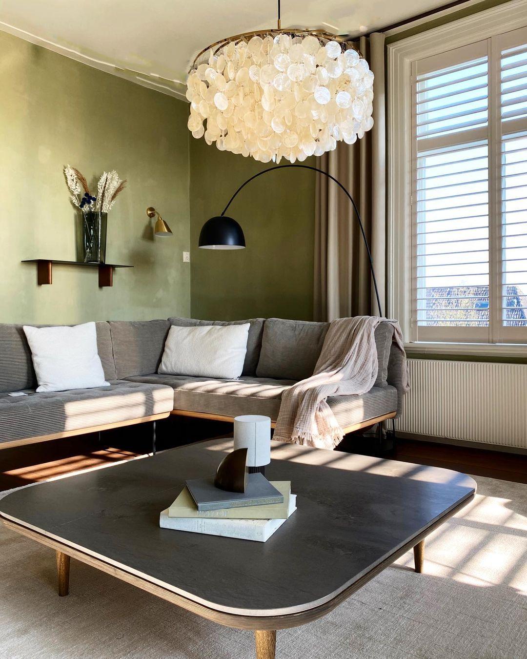 Modern Round Shell Pendant Light Coastal Chandelier for Living Room and Bedroom