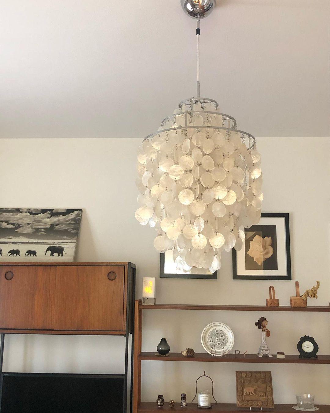 Modern Round Shell Pendant Light Coastal Chandelier for Living Room and Bedroom