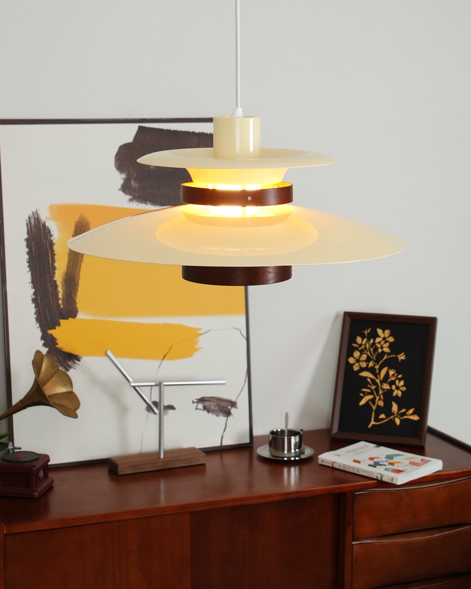 modern-scandinavian-multi-layer-pendant-lamp-with-wood-detailing-for-bedroom-and-dining