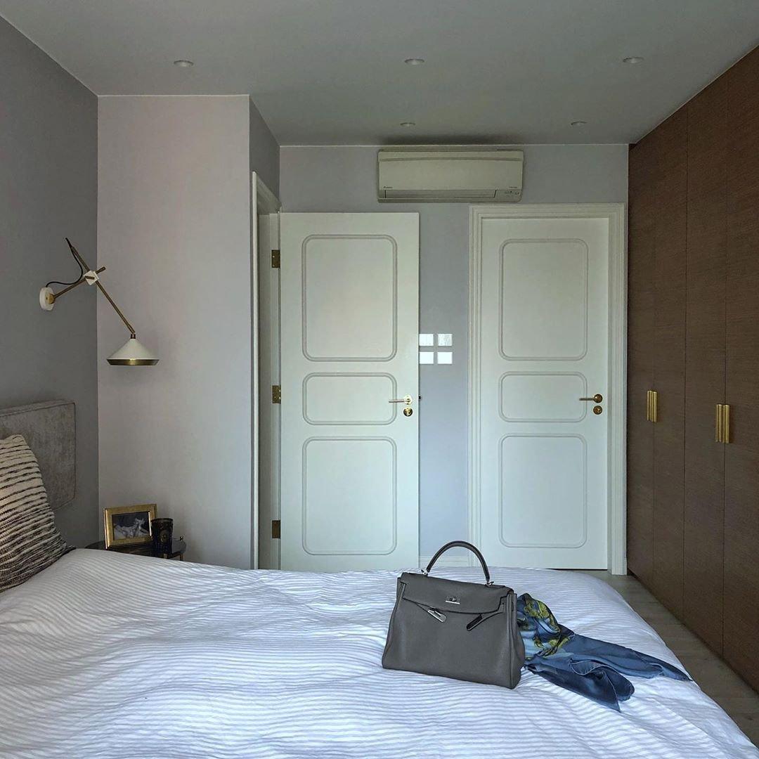 Modern Shear Wall Mounted Sconce Hardwired Focused Task Light for Bedside and Interior Decor