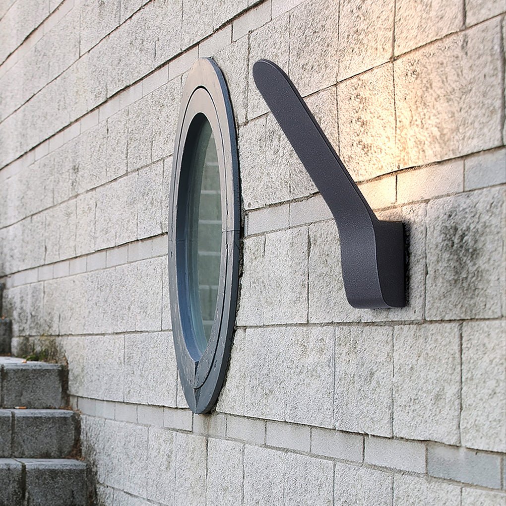 Modern Sleek IP54 Waterproof Outdoor LED Wall Sconce for Porch Patio and Garden