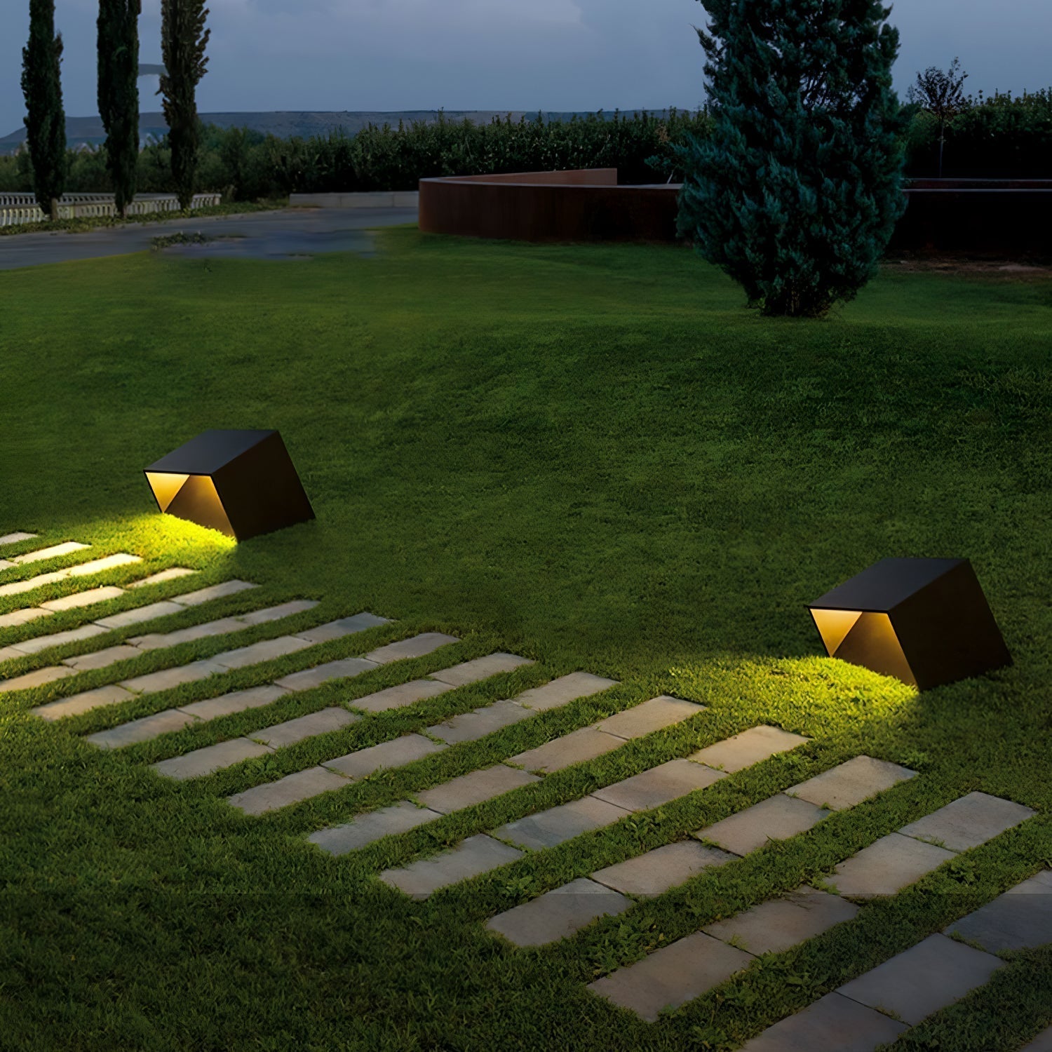 Modern Solar Powered Cube Garden Light Waterproof Outdoor Patio LED Lamp