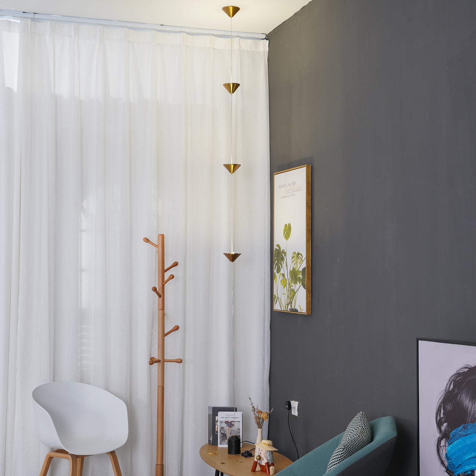 modern-soreluna-led-floor-lamp-with-three-conical-shades-and-height-adjustable-design