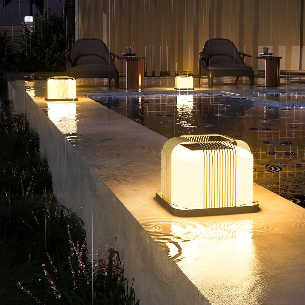 Modern Square LED Solar Fence Post Cap Light Waterproof Outdoor Pillar Lantern for Deck Garden and Path