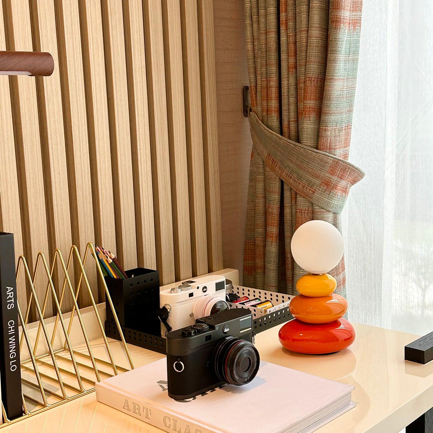 modern-triple-gourd-glass-table-lamp-integrated-led-bedside-lighting