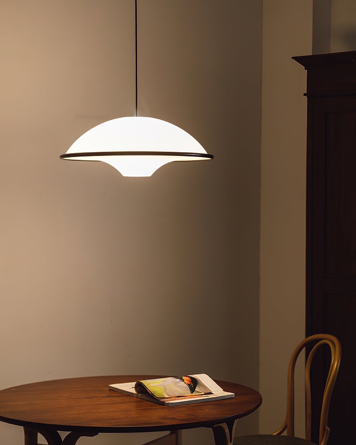 Modern UFO Silhouette Pendant Light Minimalist Acrylic Ceiling Hanging Lamp