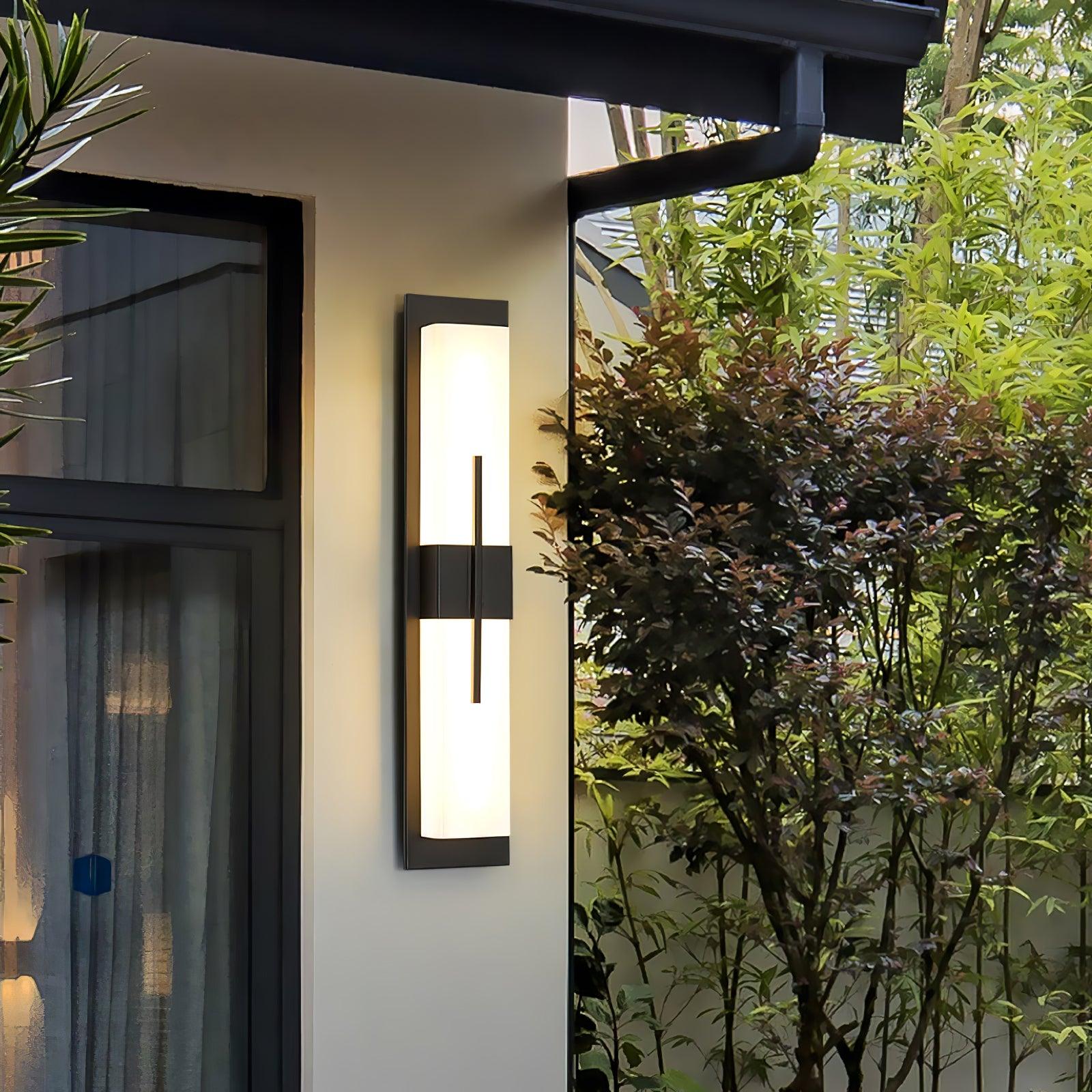 Modern Vertical LED Outdoor Wall Sconce Waterproof IP65 Exterior Garden Lighting