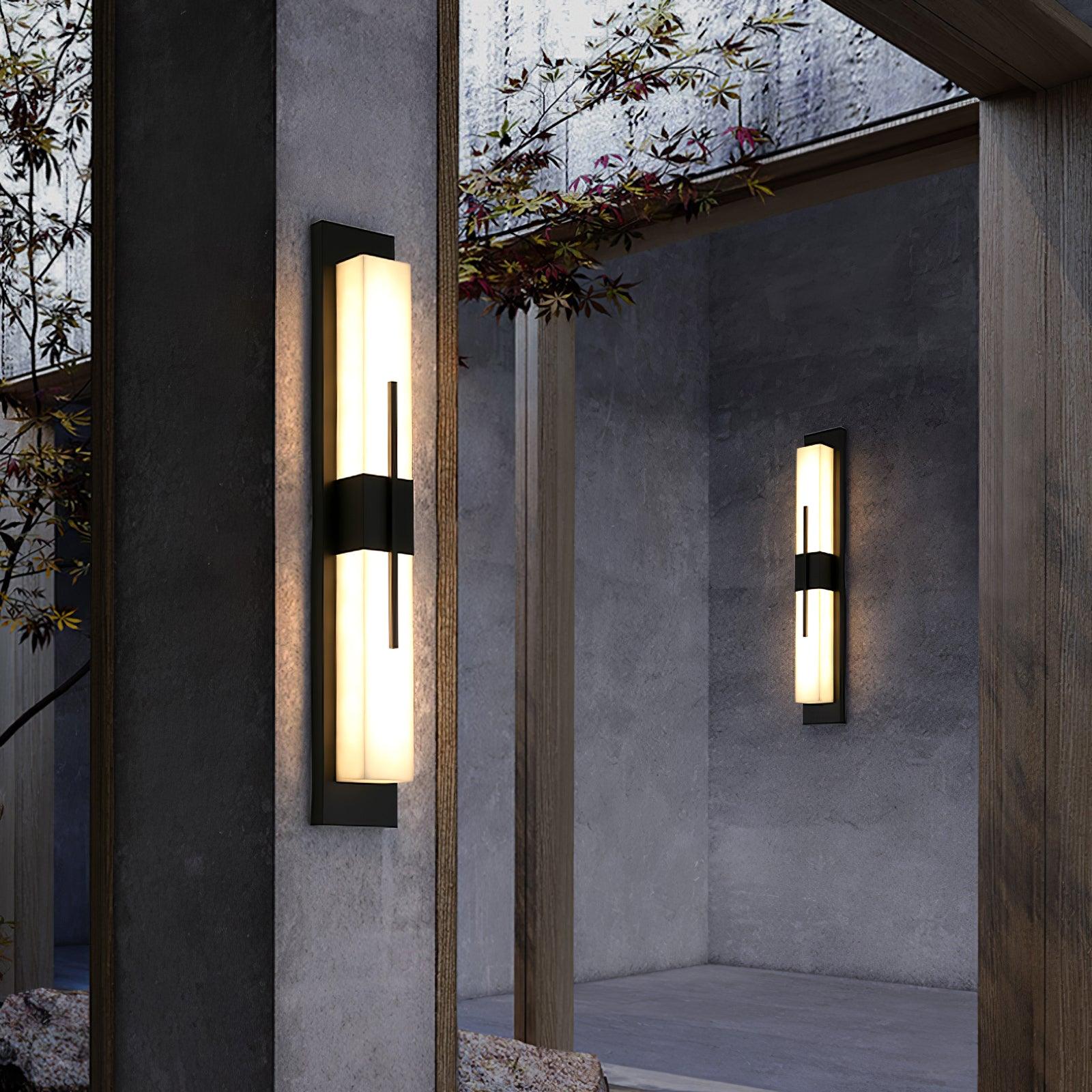 Modern Vertical LED Outdoor Wall Sconce Waterproof IP65 Exterior Garden Lighting