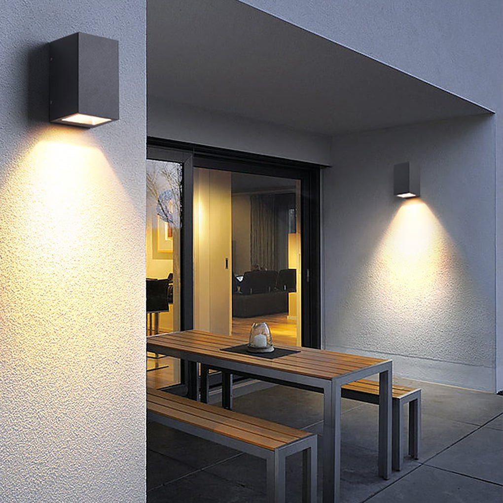 Modern Waterproof LED Outdoor Wall Sconce IP65 Aluminum Exterior Lighting for Villa and Courtyard