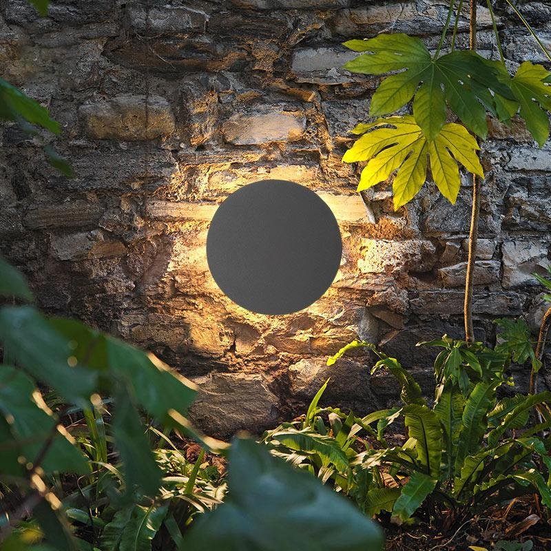 Modern Waterproof LED Outdoor Wall Sconce with Flat and Square Aluminum Minimalist Design